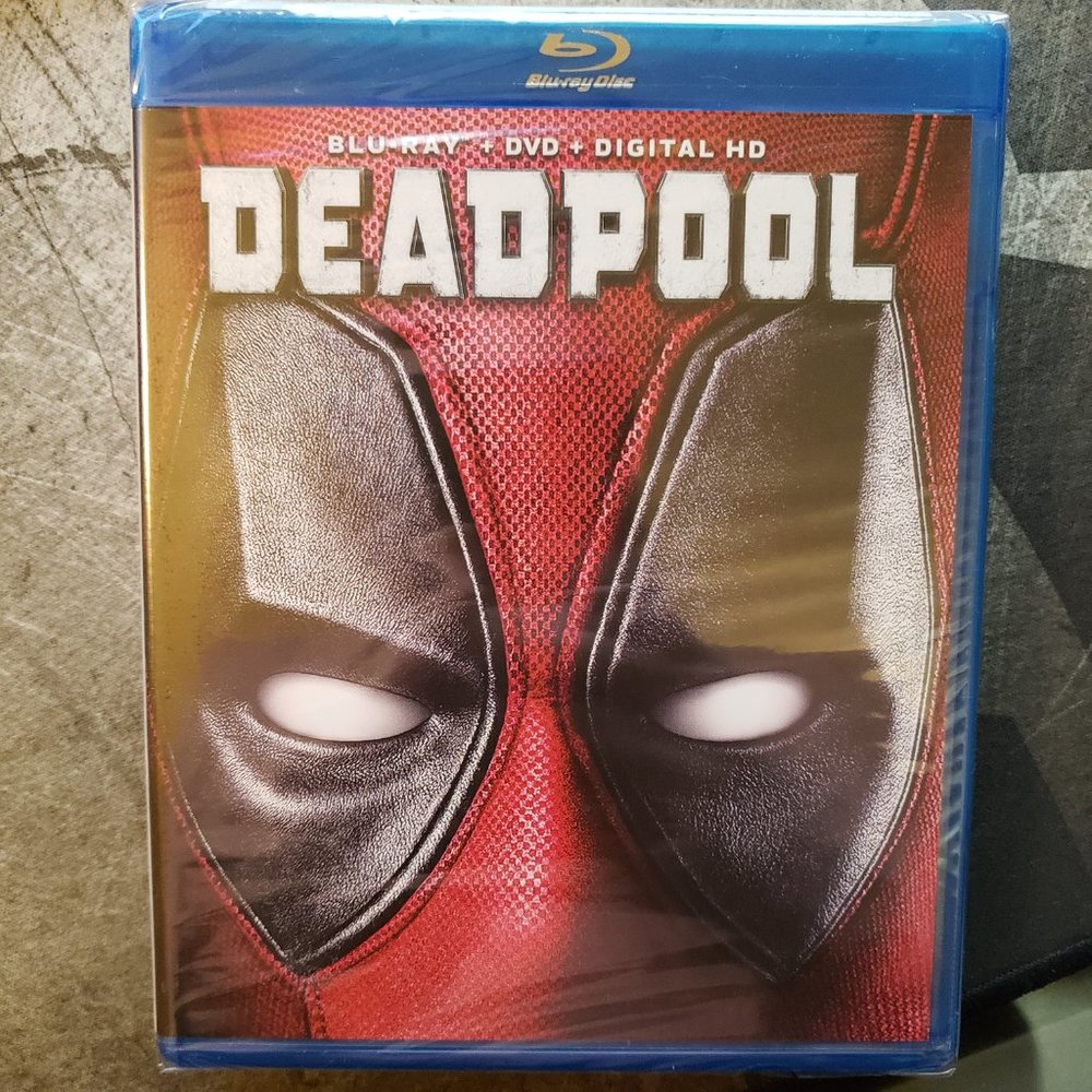 Deadpool (Blu‑ray + DVD + Digital Copy) – Factory Sealed, New - Picture 4 of 5